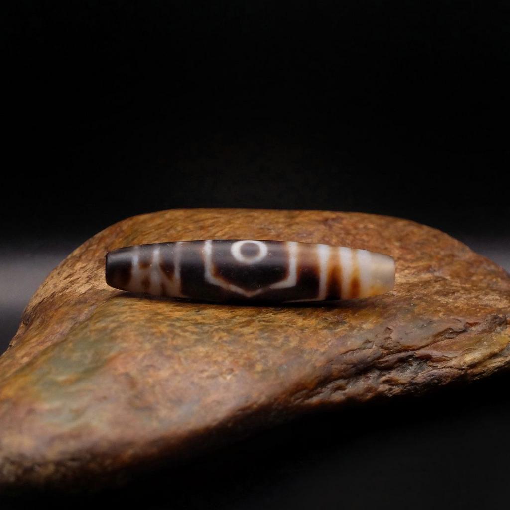 Бусина дзи 3 глаза №33