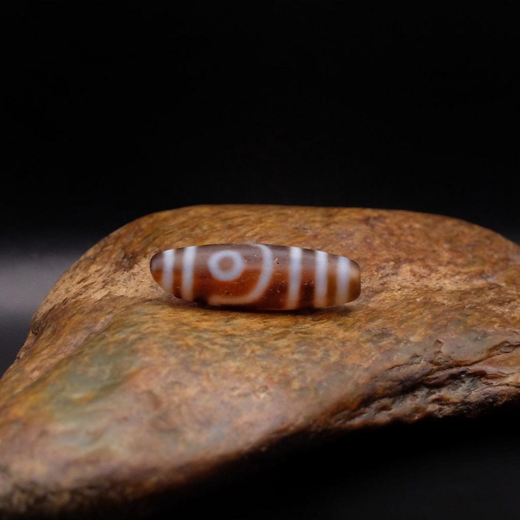 Бусина Дзи 2 глаза №19