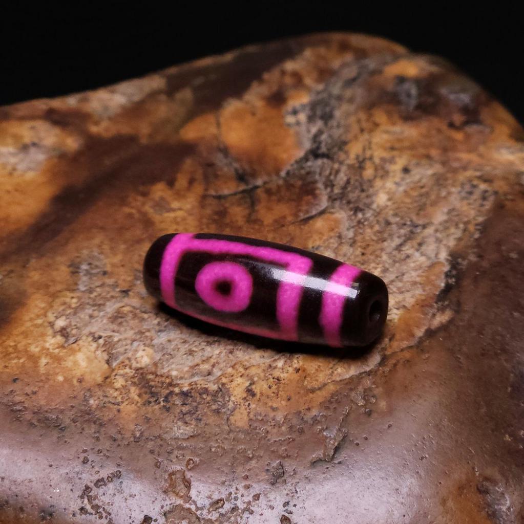 Бусина дзи 2 глаза №23