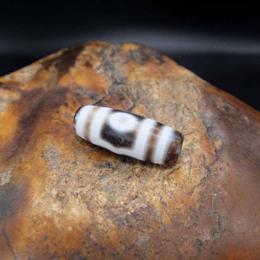 Бусина дзи 3 глаза №39