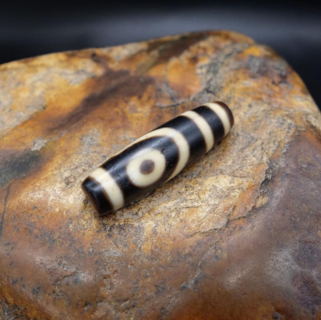 Бусина дзи 2 глаза №43 original