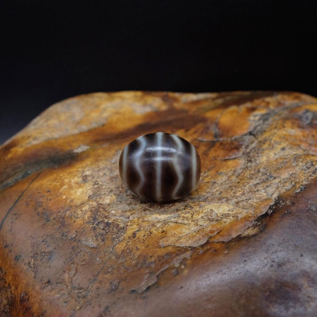 Бусина дзи волна №1 original