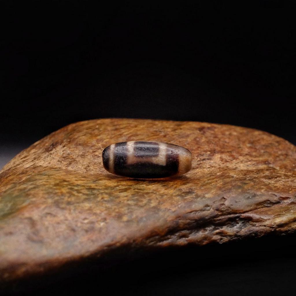 Бусина дзи Земля и Небо №2