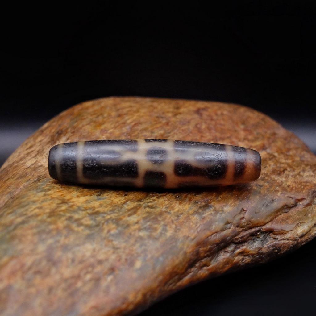 Бусина дзи солнечная ваджра №2