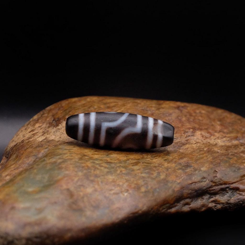 Бусина дзи 2 глаза №45