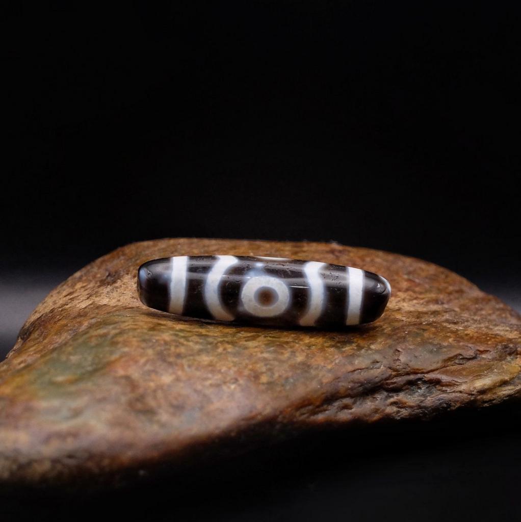 Бусина дзи 3 глаза №64