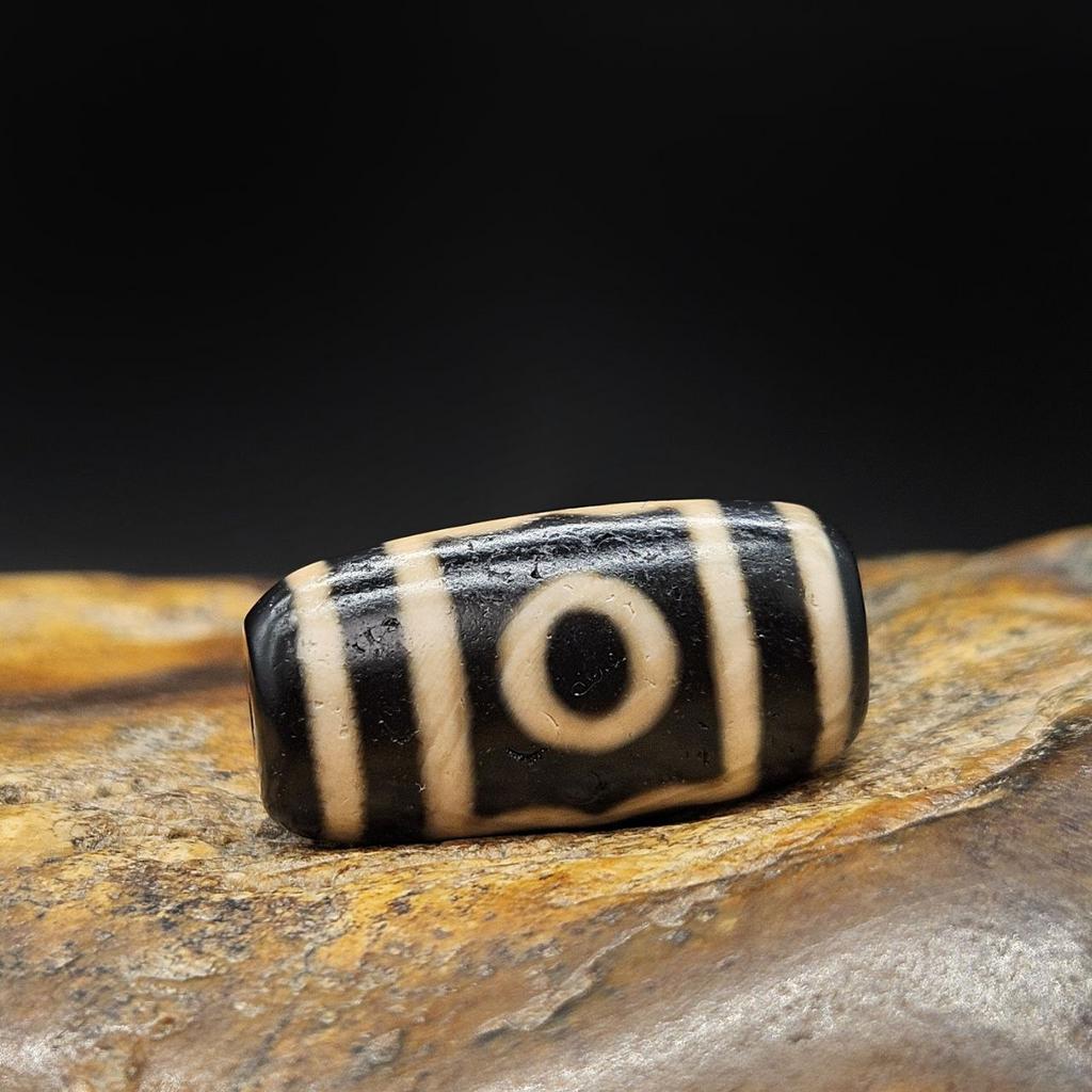 Бусина дзи 3 глаза №65