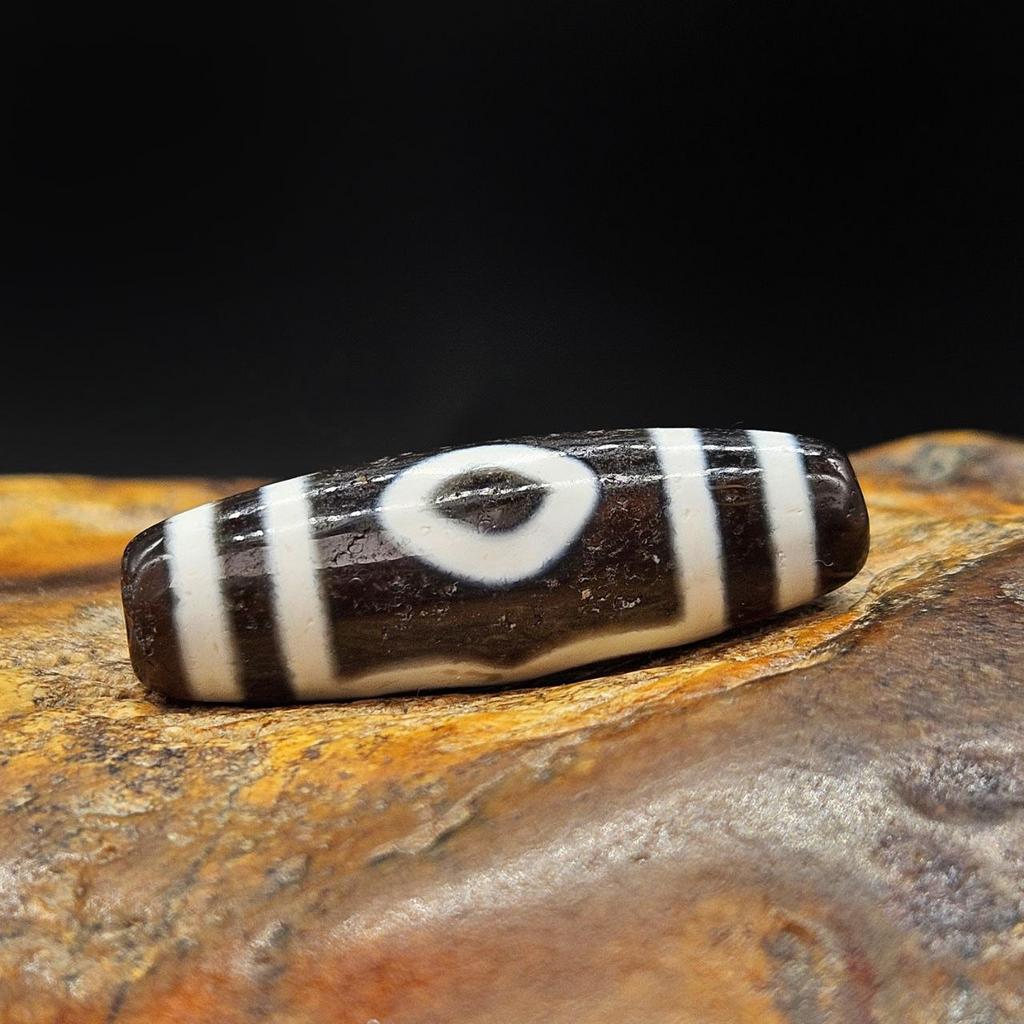 Бусина дзи 3 глаза №67