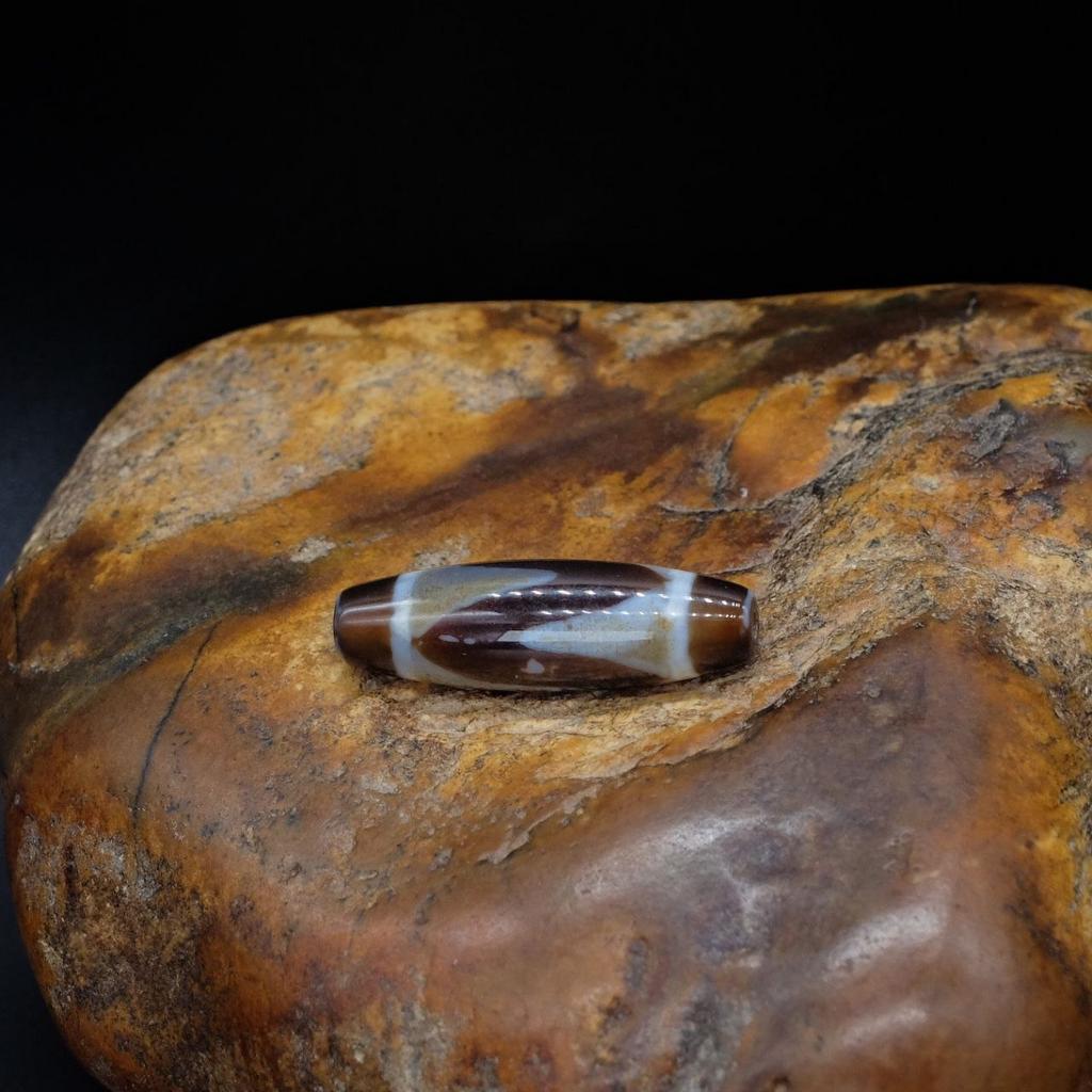 Бусина дзи Зубы тигра №15