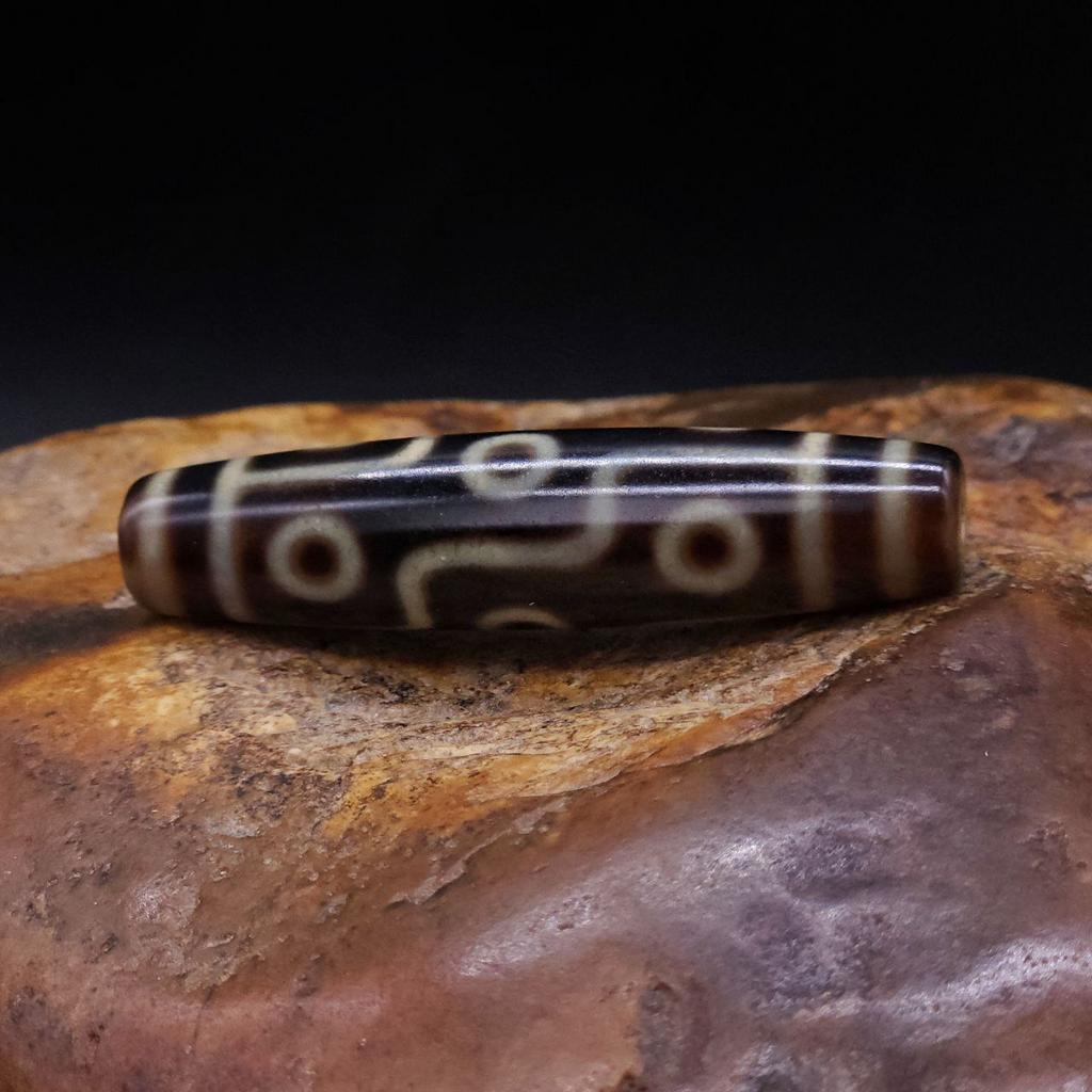 Бусина Дзи 9 глаз №21