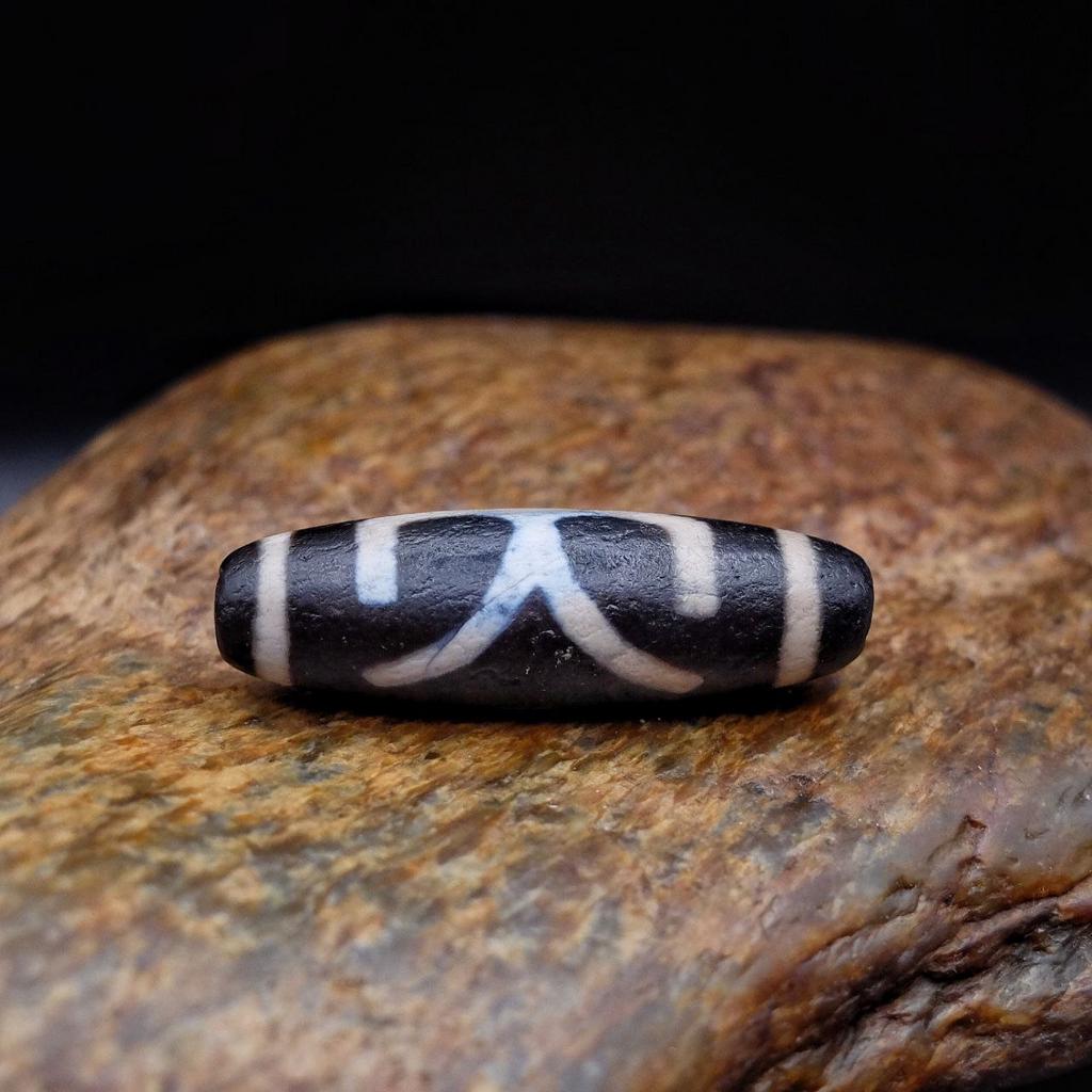 Бусина дзи большой человек №7