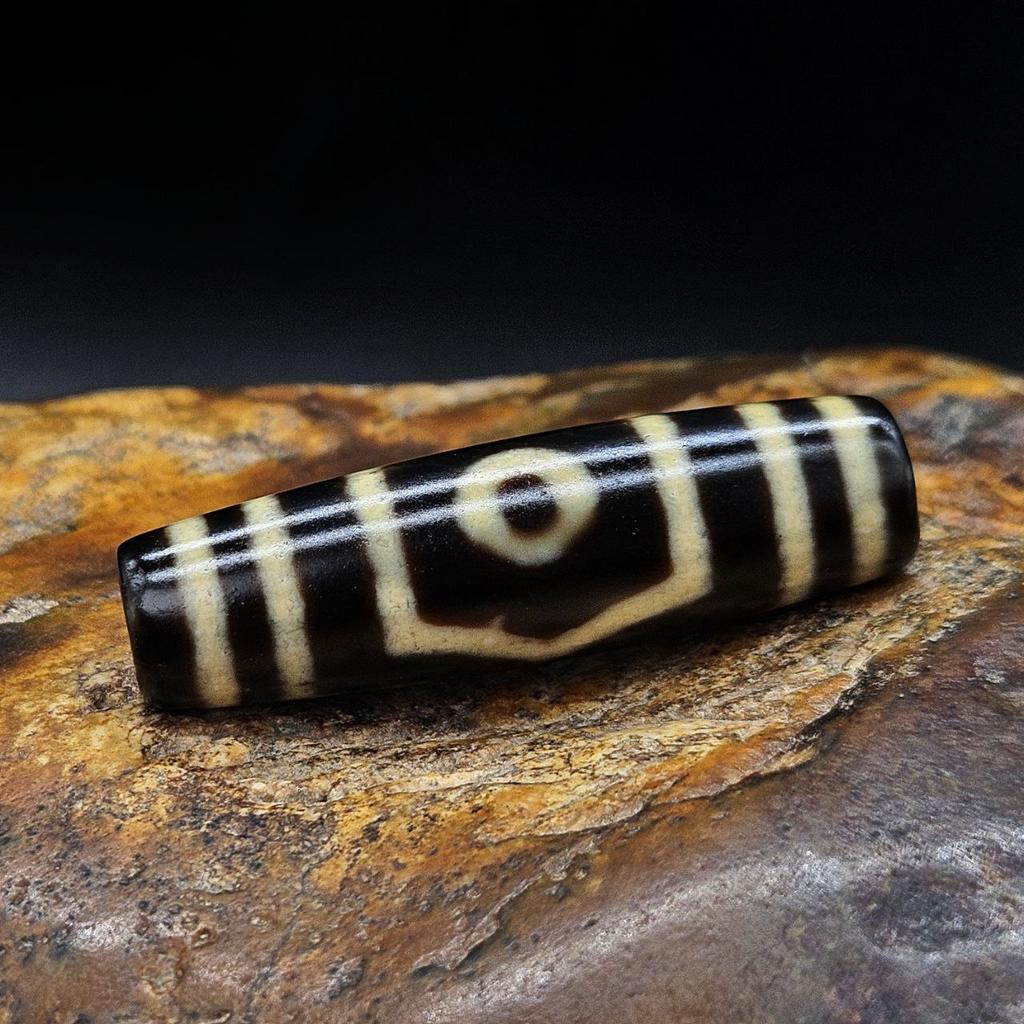 Бусина дзи 3 глаза №72