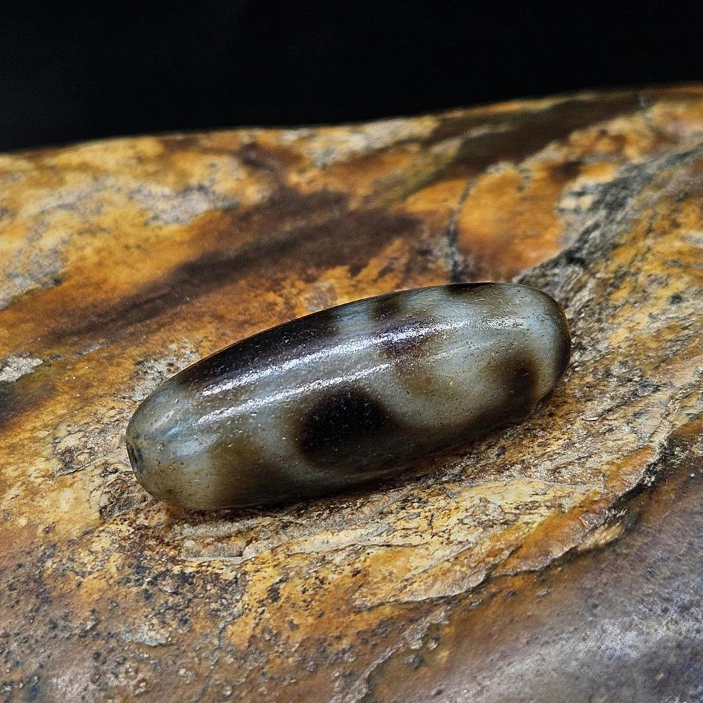 Бусина дзи двойной цветок лотоса