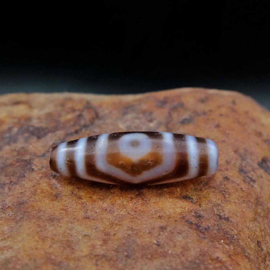 Бусина дзи 3 глаза №74