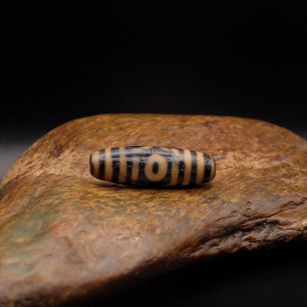 Бусина дзи 3 глаза №75