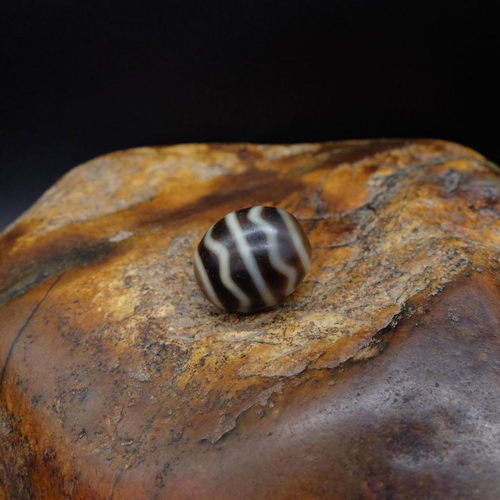 Бусина дзи волна №3 original