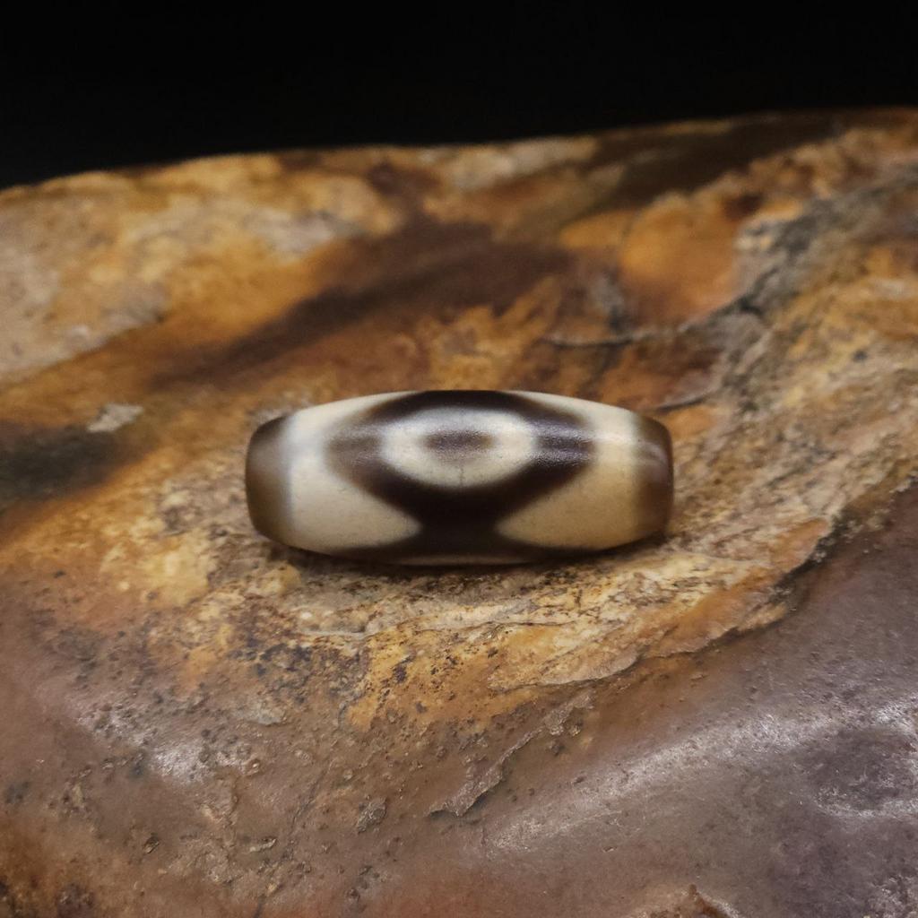 Бусина дзи 3 глаза №80