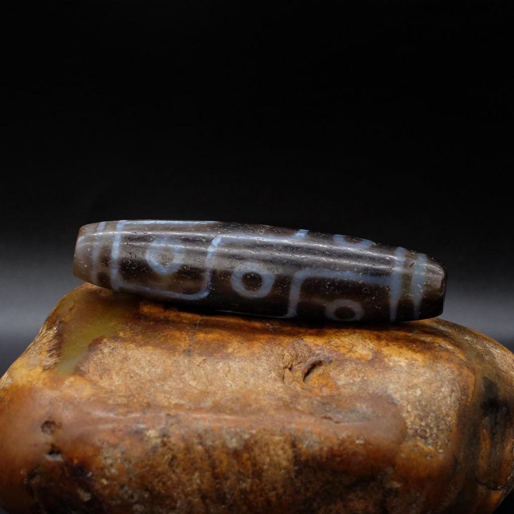 Алтарная Бусина Дзи 9 глаз №23