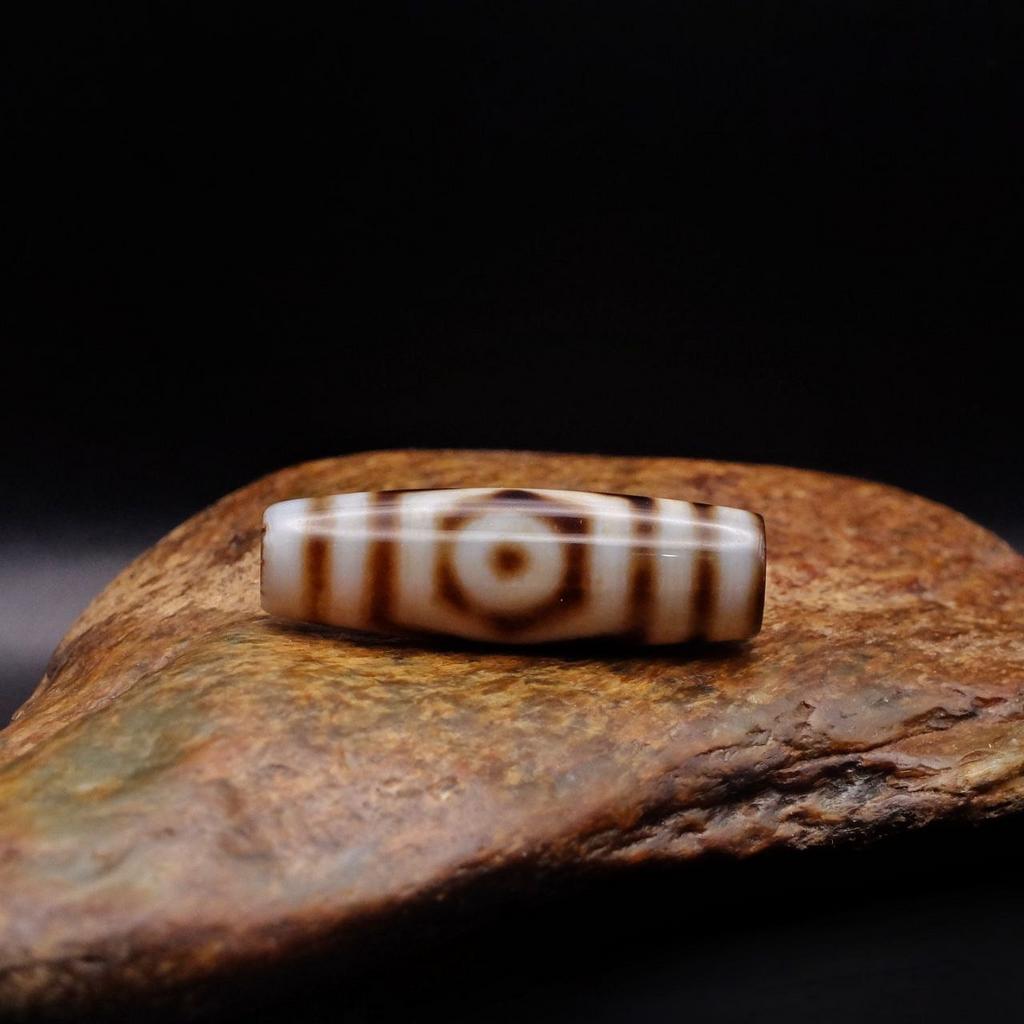 Бусина дзи 3 глаза №86