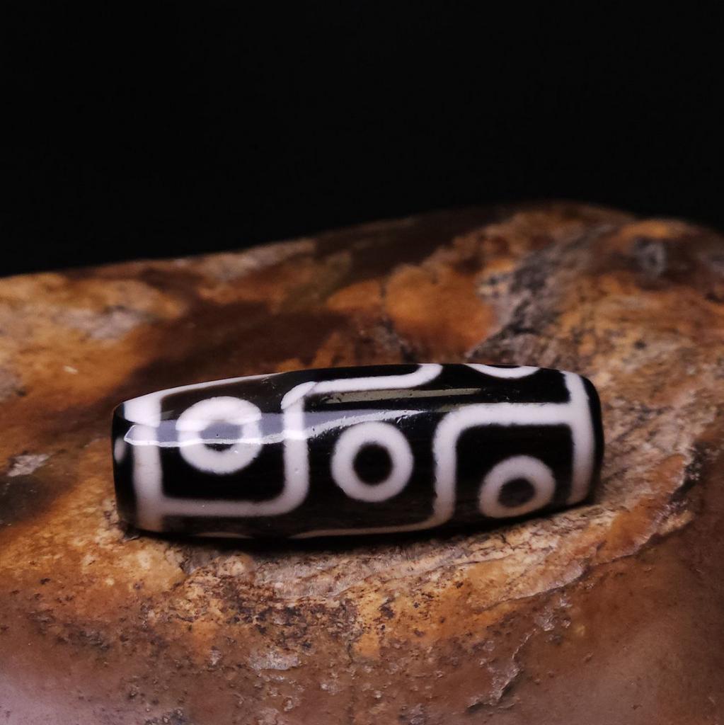 Бусина Дзи 9 глаз №32