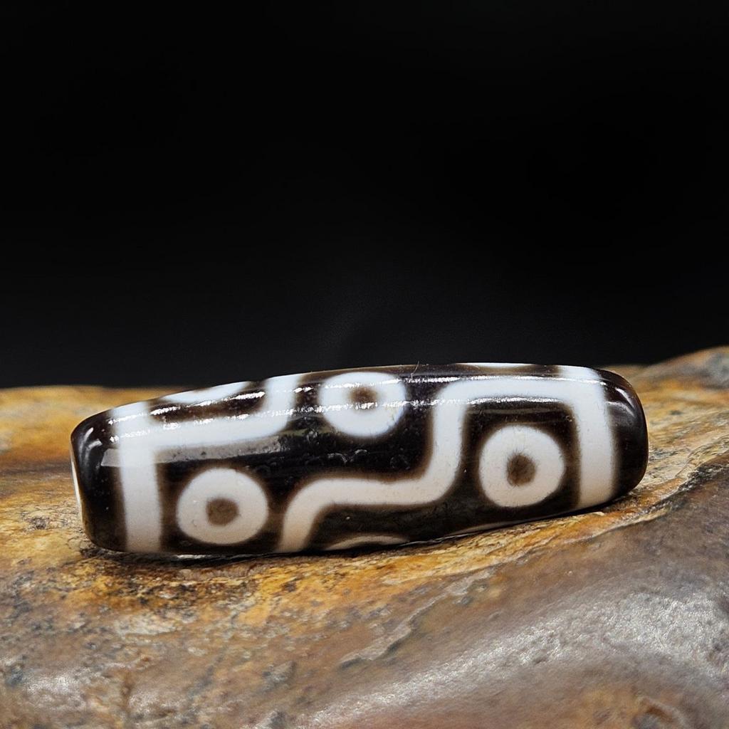 Бусина Дзи 9 глаз №36