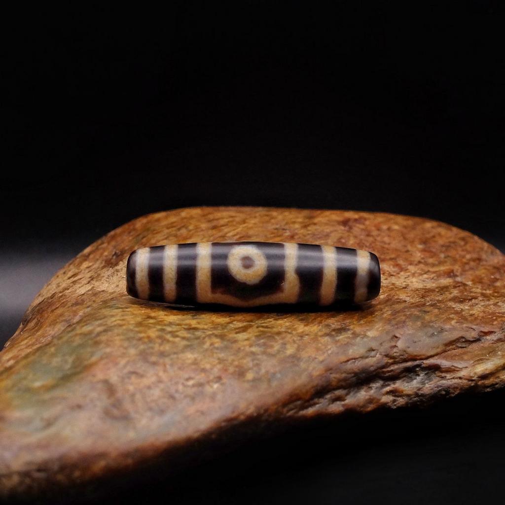 Бусина дзи 3 глаза №91