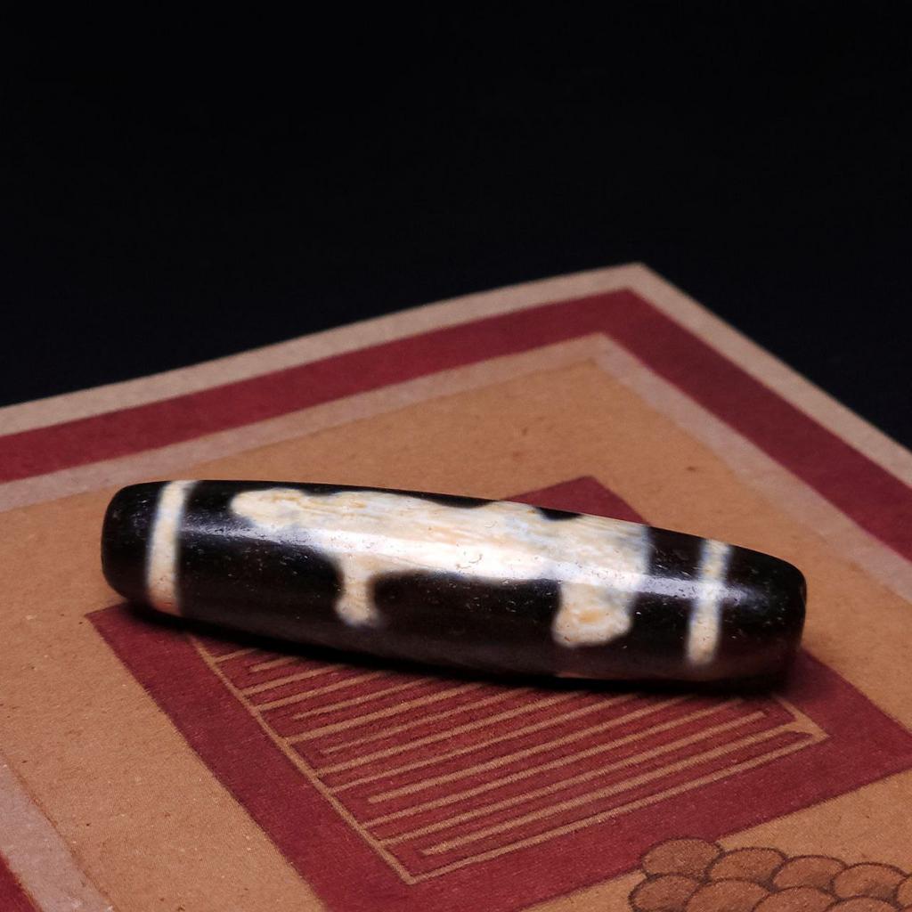 Бусина дзи Гуань Инь N°4