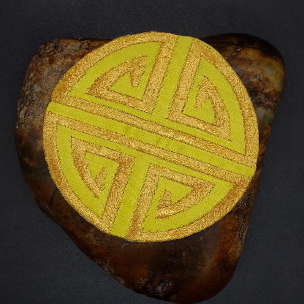 Нашивка круглая "Шоу" жёлтая