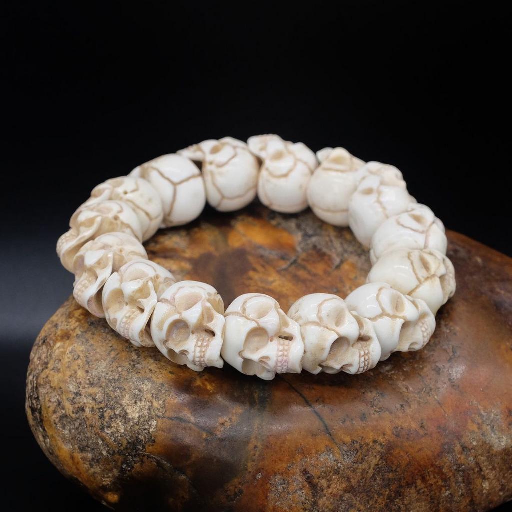 Браслет "Черепа" из рога оленя