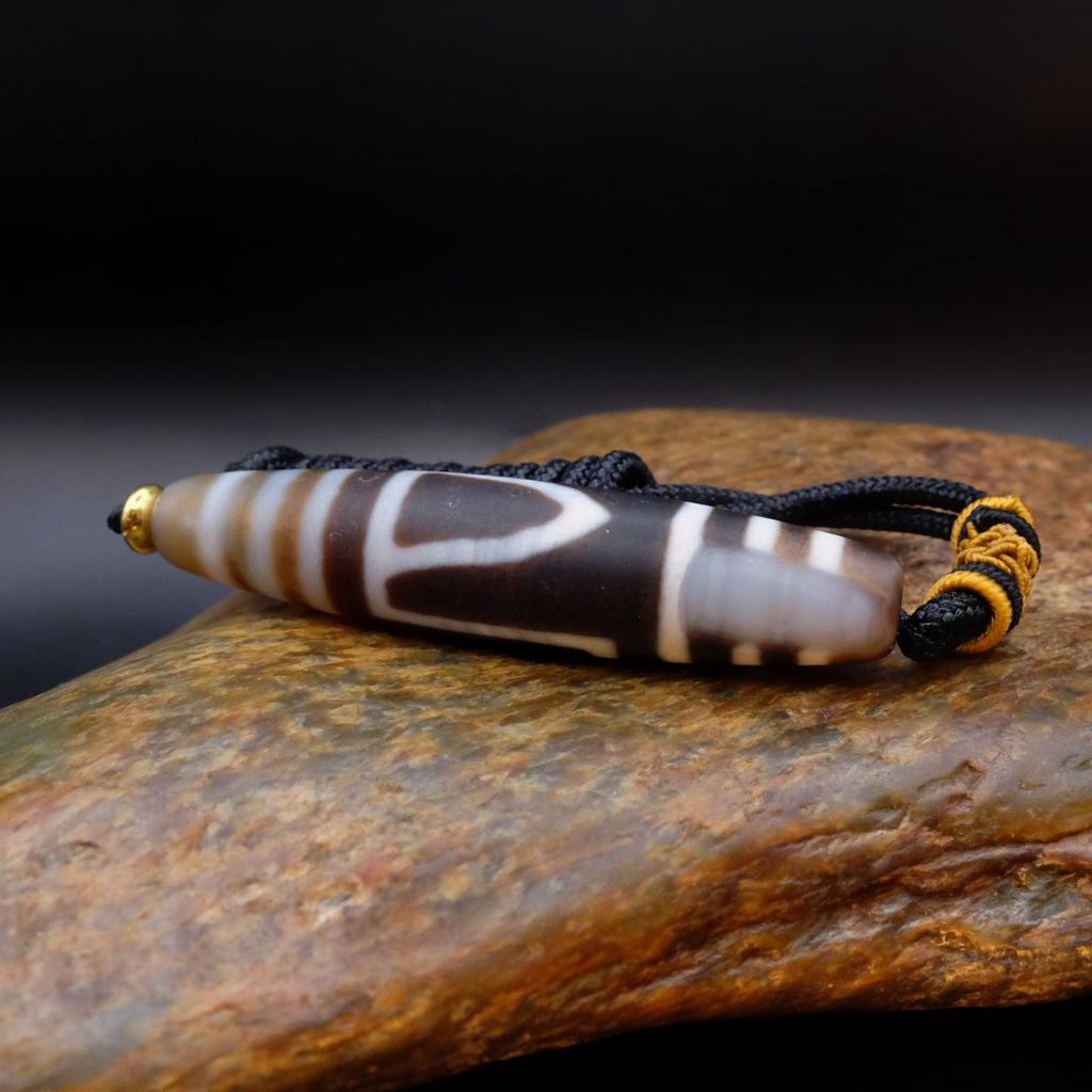 Бусина дзи 1 глаз и гора N°6