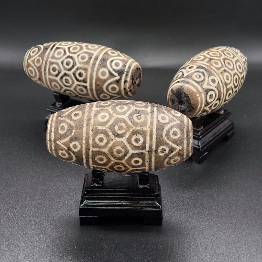 Алтарная бусина Дзи 54 глаза