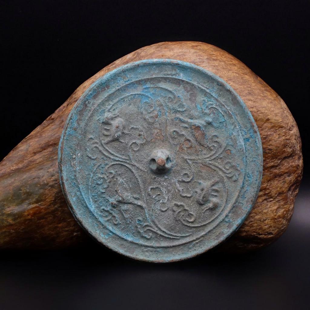 Шаманское зеркало с орнаментом N°6