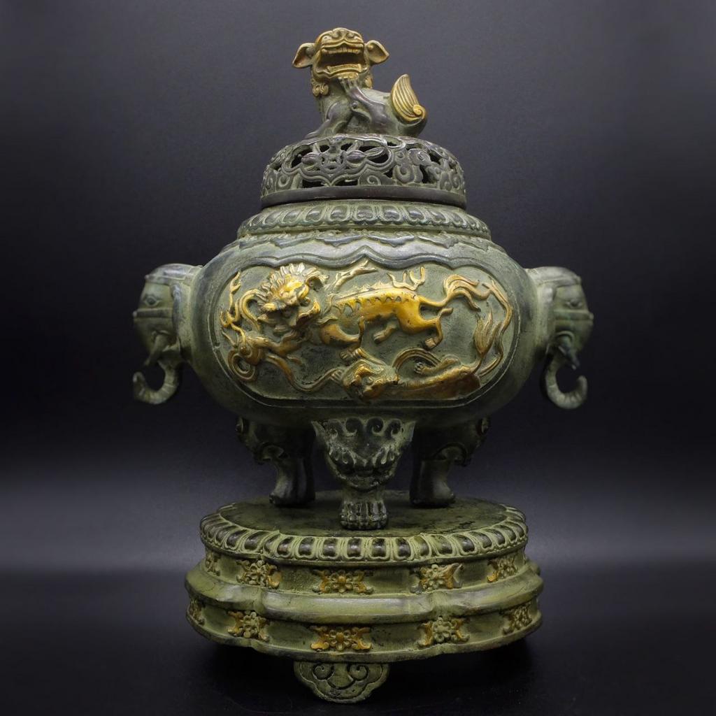 Бронзовая курильница на подставке