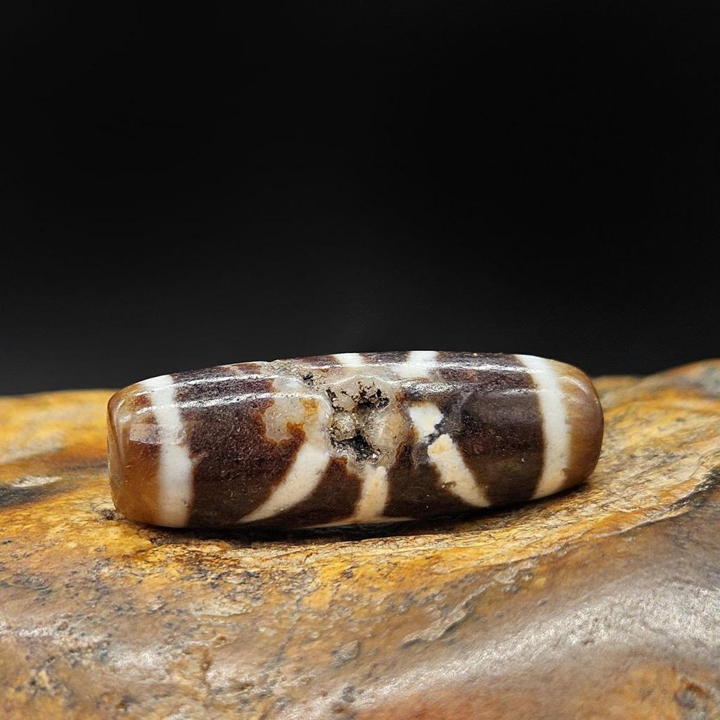 Бусина дзи большой человек №14