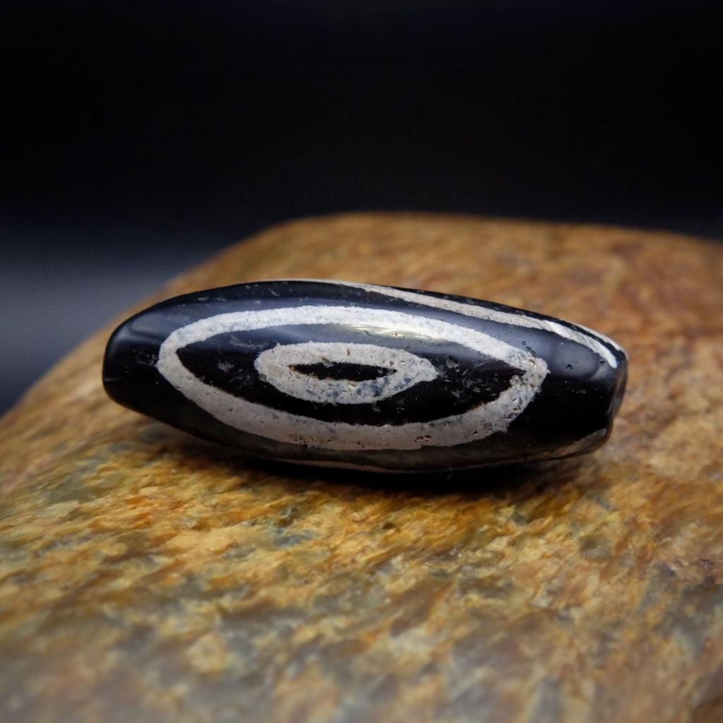 Дзи старинная чёрная N°5