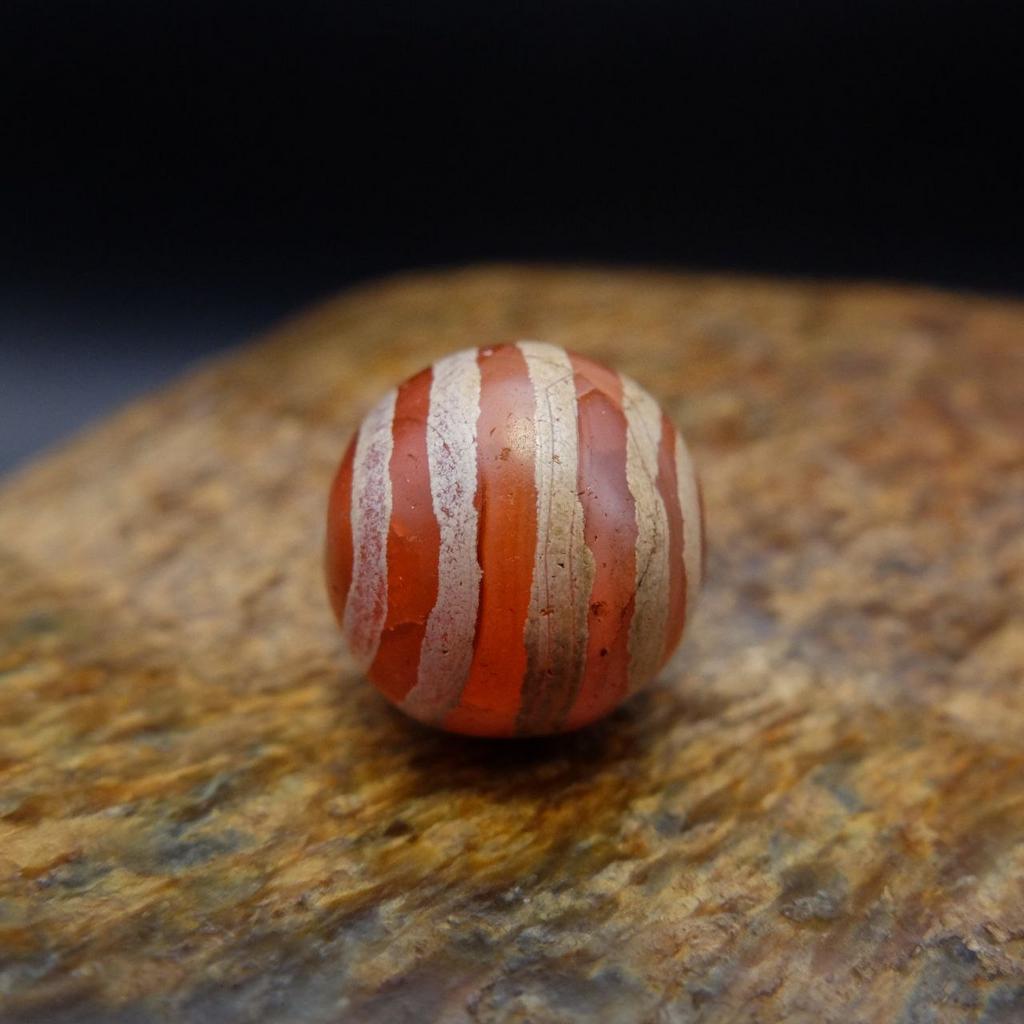 Дзи старинная красная N°7