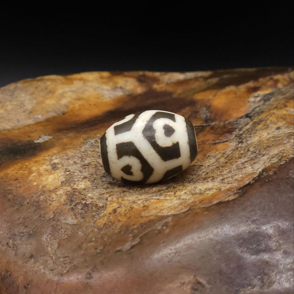 Бусина Дзи Бутоны Лотоса В Черепаховом Панцире N°3