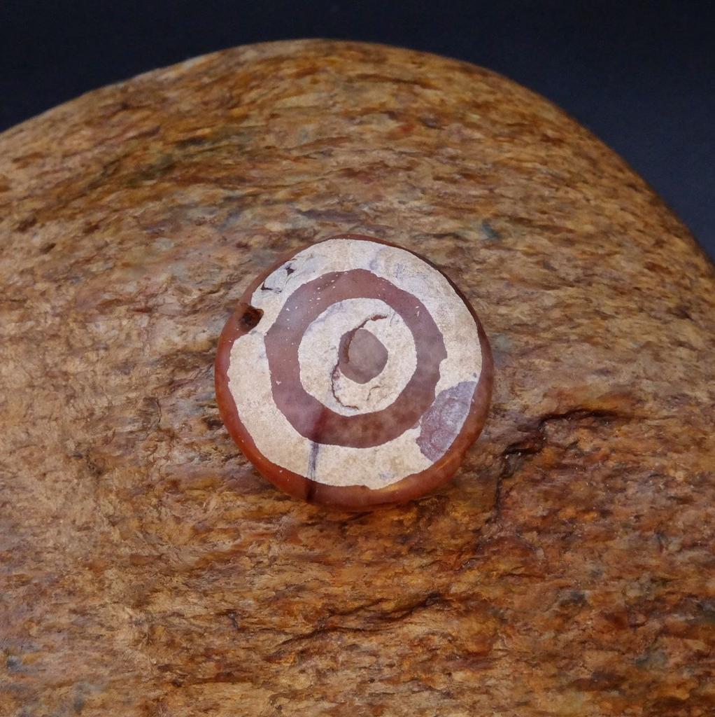 Бусина Дзи Солнце N°5 старинная