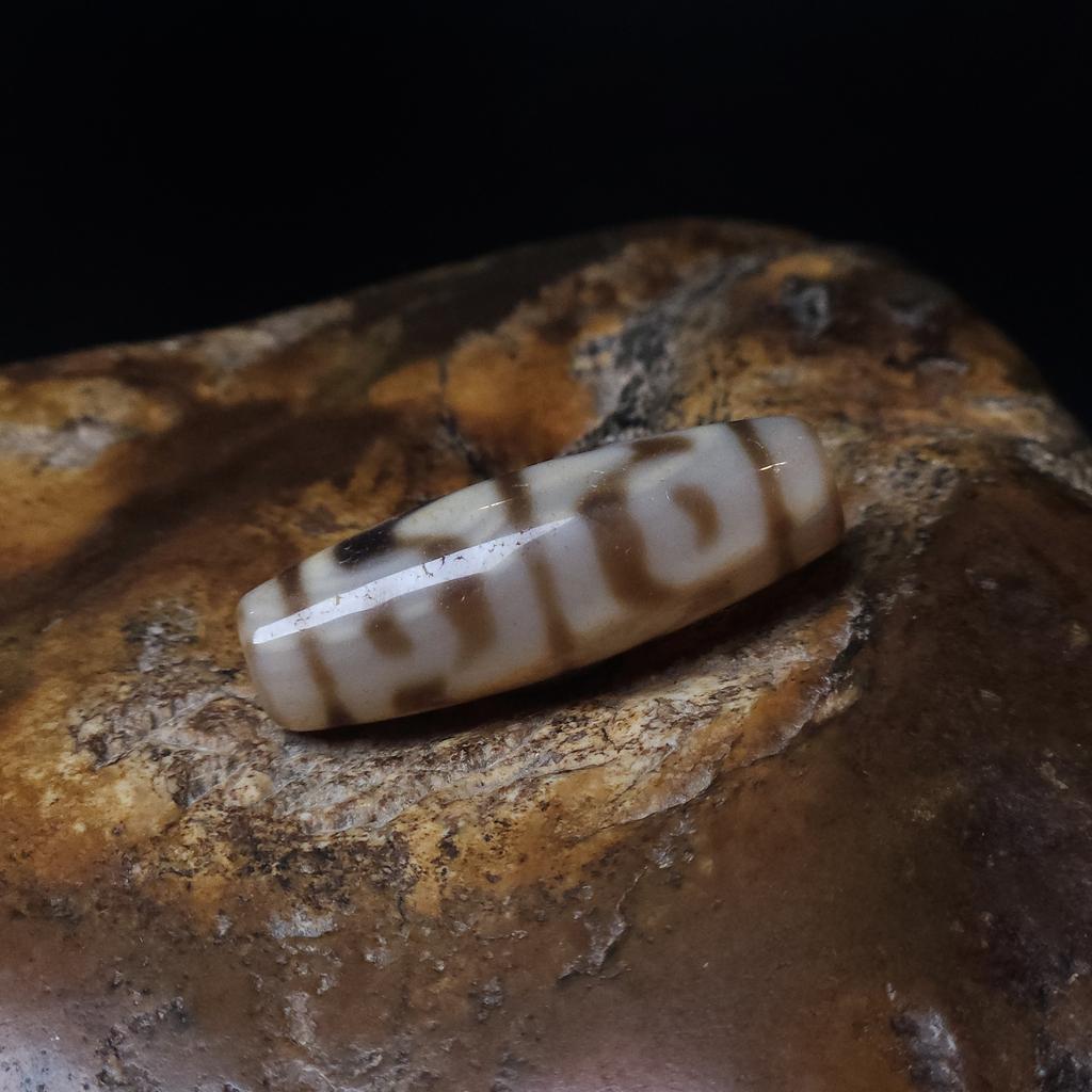 Бусина Дзи Цветок Лотоса С Зубами Тигра N°5