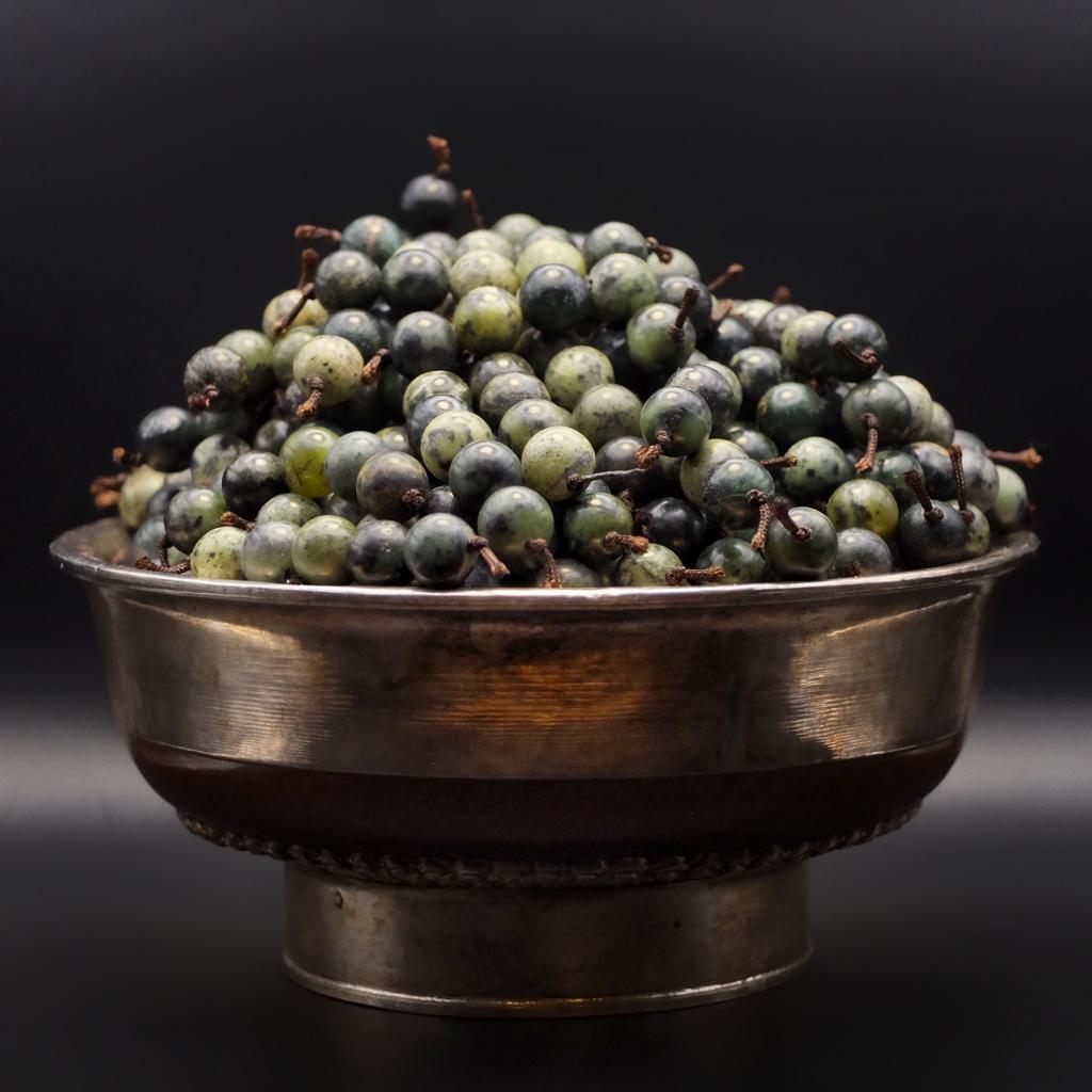 Набор бусин Тибетского нефрита 9 мм, 5 штук