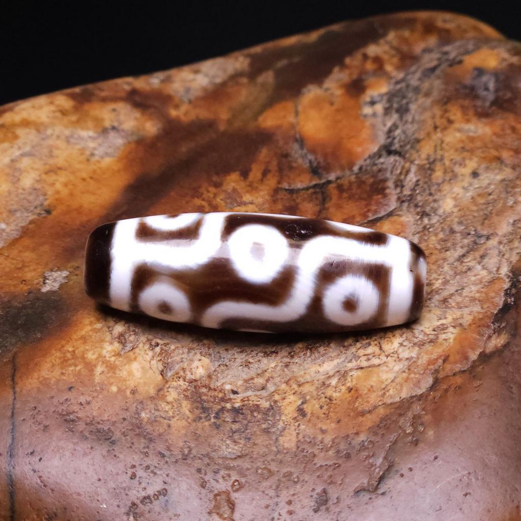 Бусина Дзи 9 глаз N°52