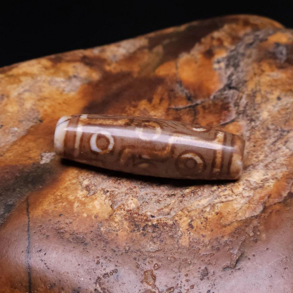 Бусина Дзи 9 глаз N°54