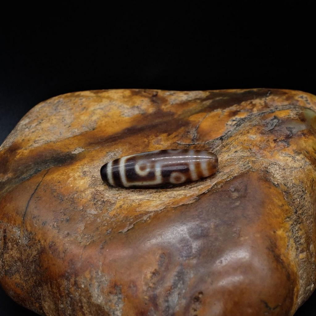 Бусина Дзи 6 глаз N°49