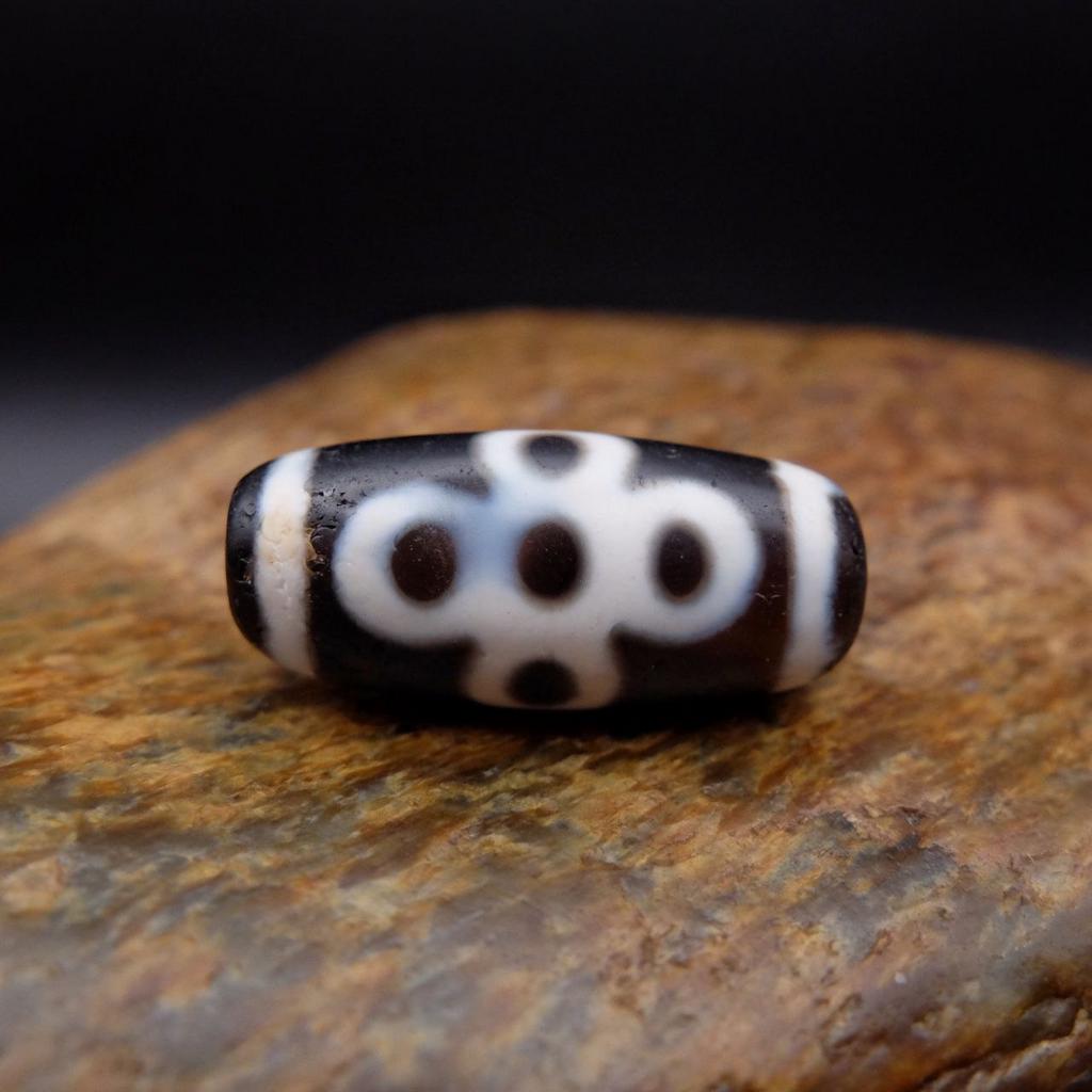 Бусина Дзи Гаруда и молния N°21