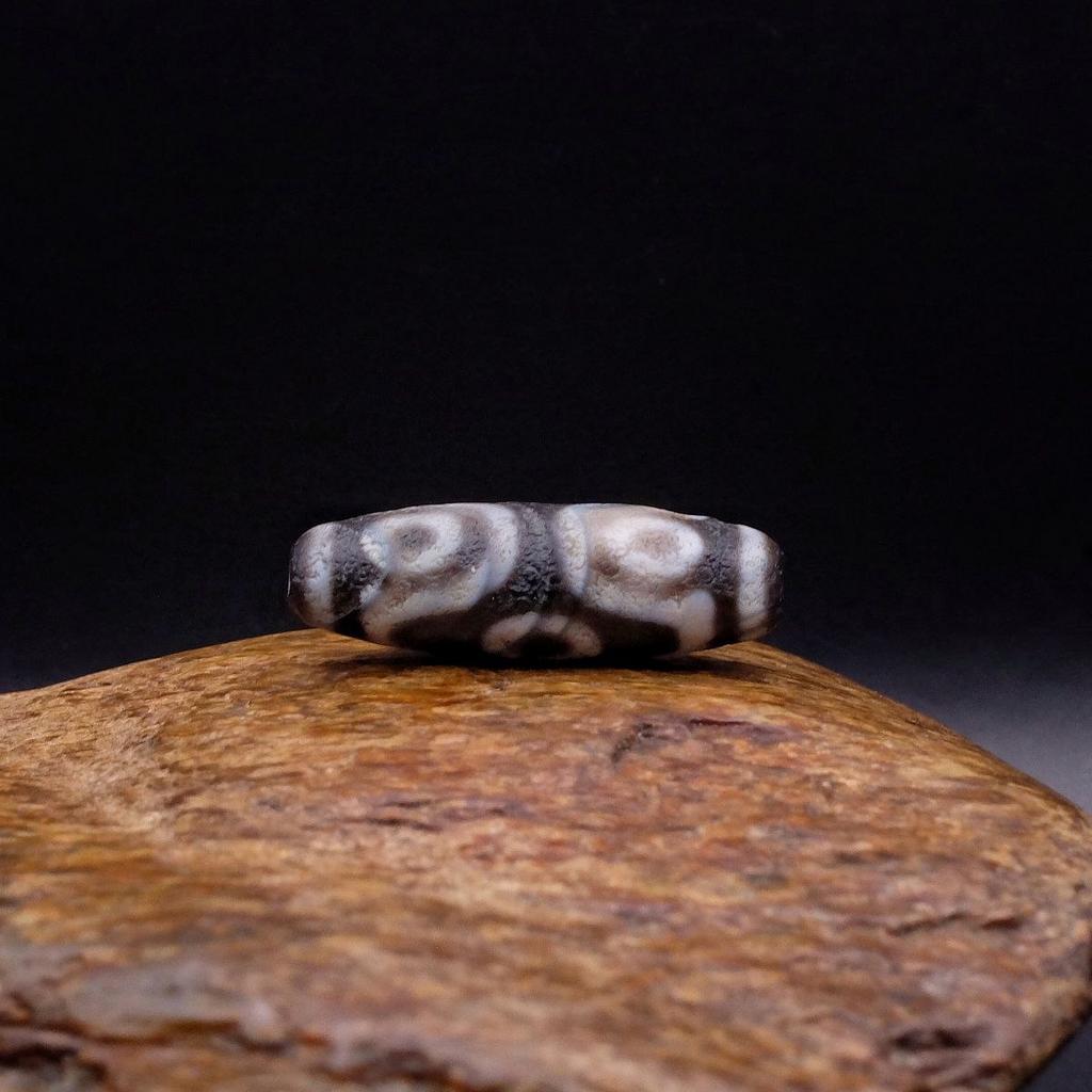 Бусина Дзи 6 глаз N°53