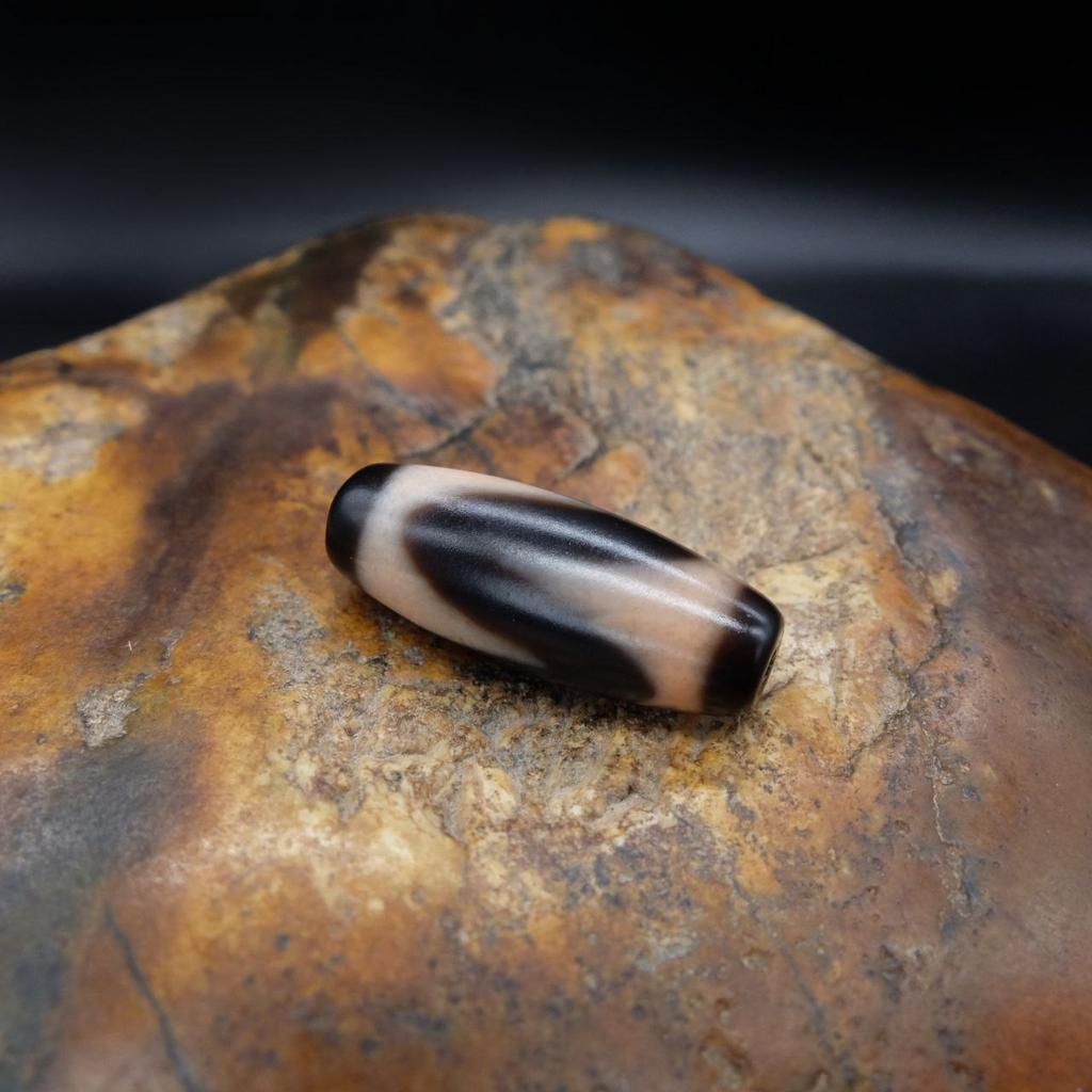 Бусина Дзи Зубы Тигра N°36