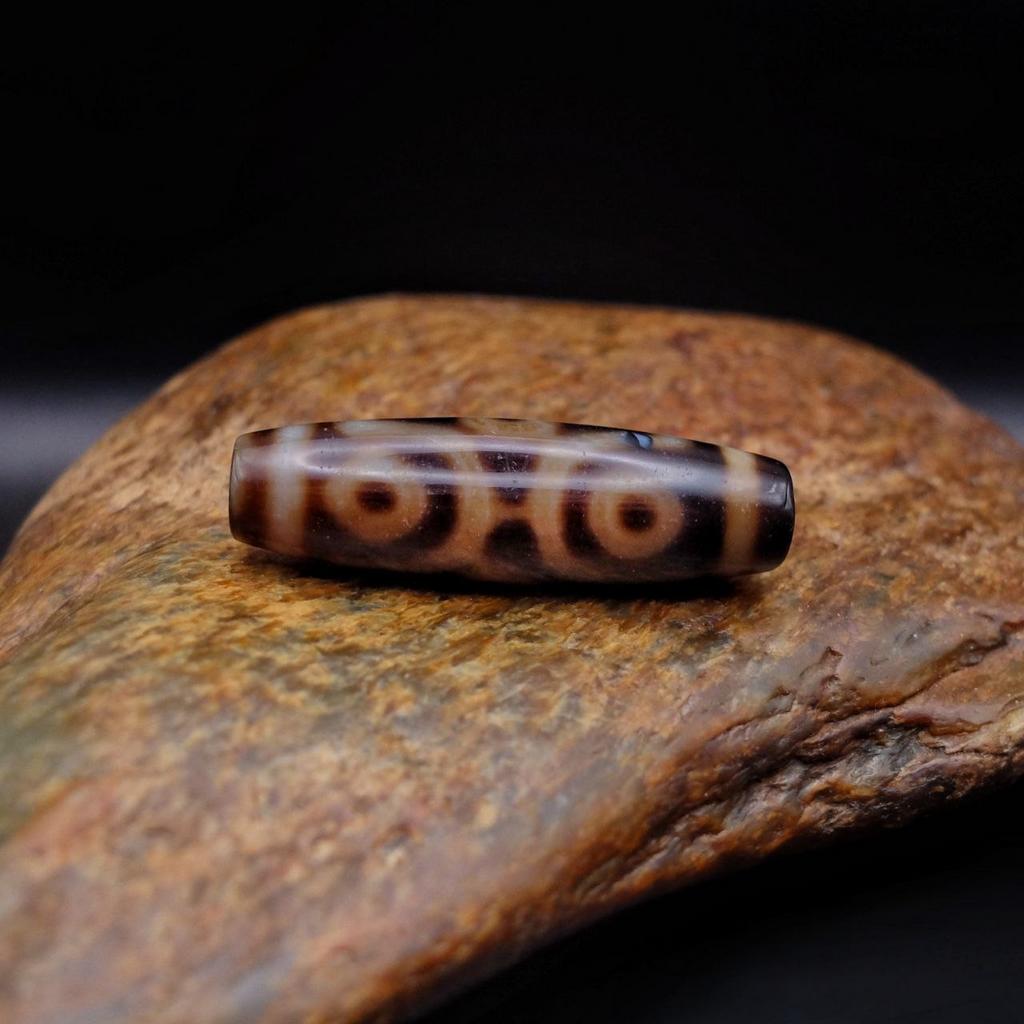 Бусина Дзи 6 глаз N°56