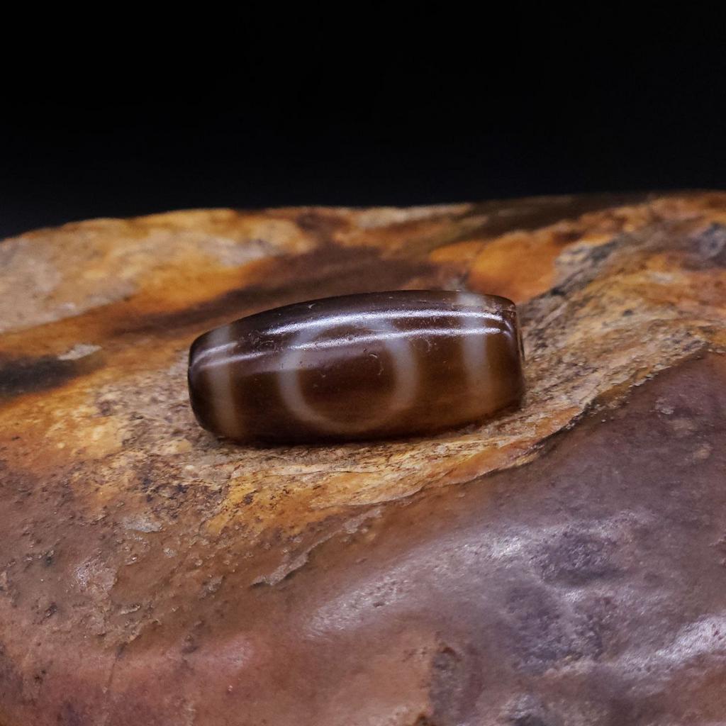 Бусина Дзи 1 глаз и гора N°7