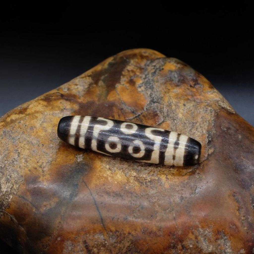 Бусина Дзи 7 глаз N°24