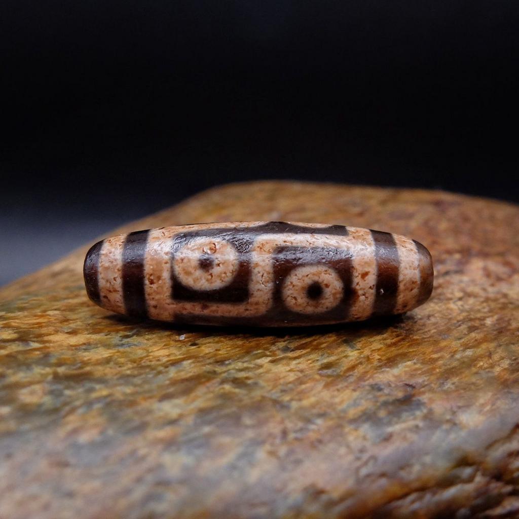 Бусина Дзи 6 глаз N°62